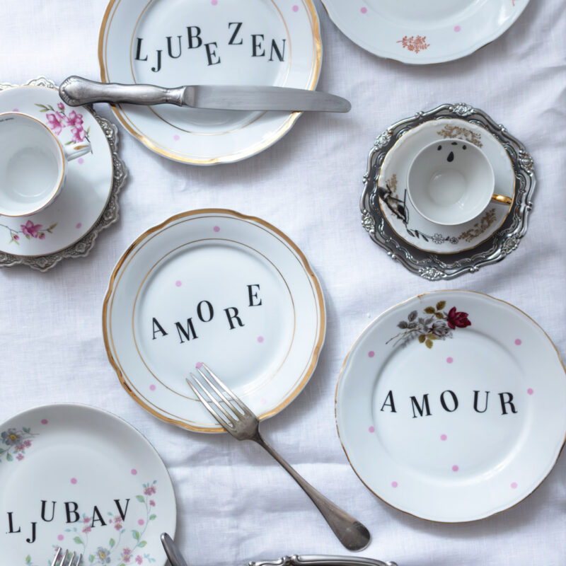 Set za dezerte-Love around the world