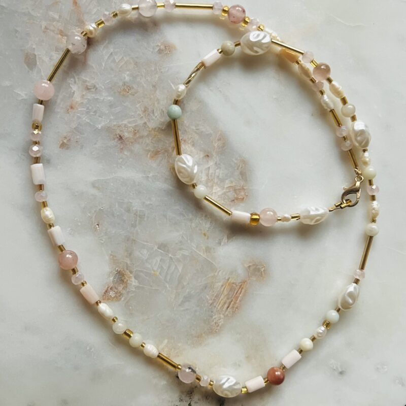 vintage pastel ogrlica
